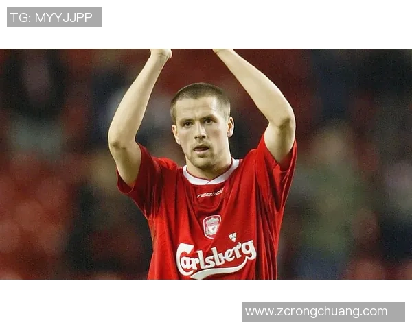 足球明星红色鸡冠头的传奇故事与球场风采解析